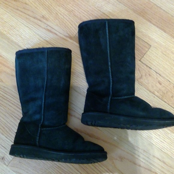 girls classic uggs